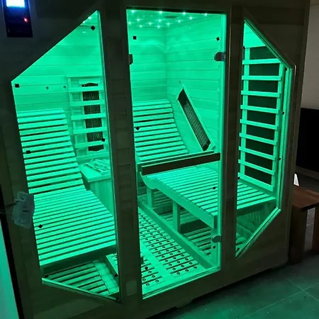 בית נופש House Type - Sauna And Balneo - 14 Pers *